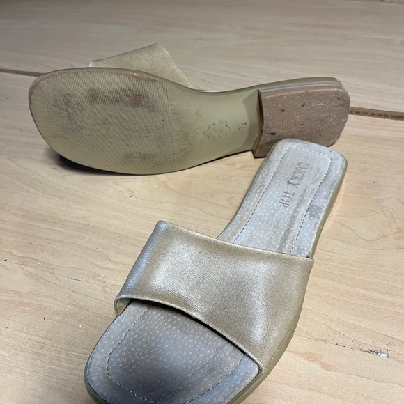 Designer sanders 3 pair new with tags bundle - Picture 4 of 12